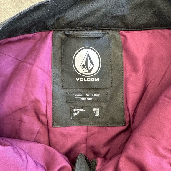 Woman’s Volcom Snowboard Pant - Picture 3 of 4